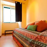 Central Apart In Vibrant Bairro Alto