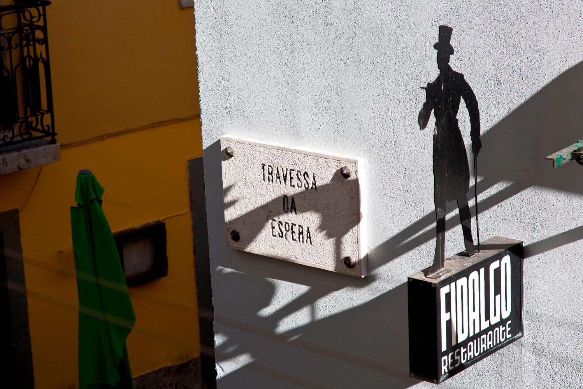 Apartamento In Vibrant Bairro Alto Lisboa